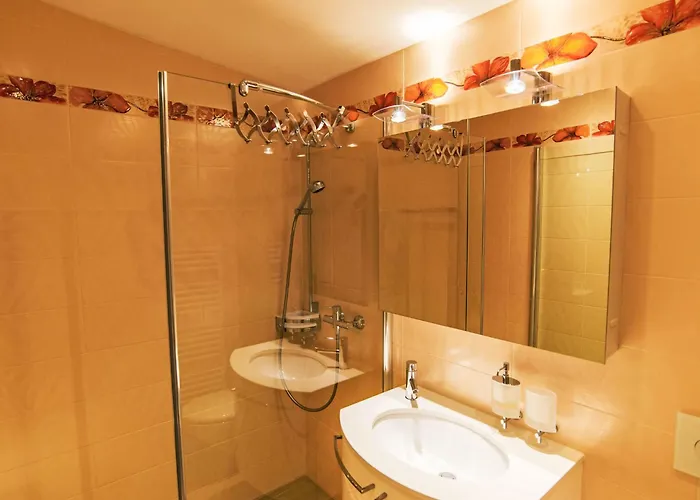 Cristal-10 By Interhome شقة