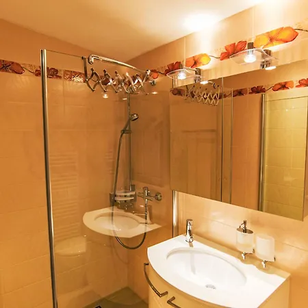 Cristal-10 By Interhome Apartment